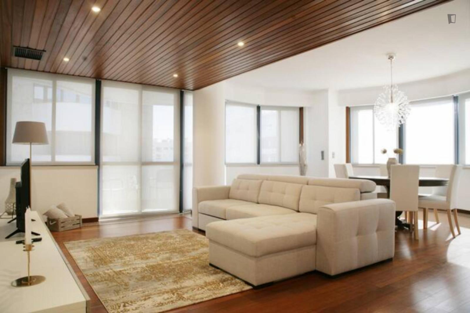  Very Cool 2-Bedroom Apartment In Parque Das Nações  -  Very cool 2-bedroom apartment in Parque das Nações  - Gallery -  1