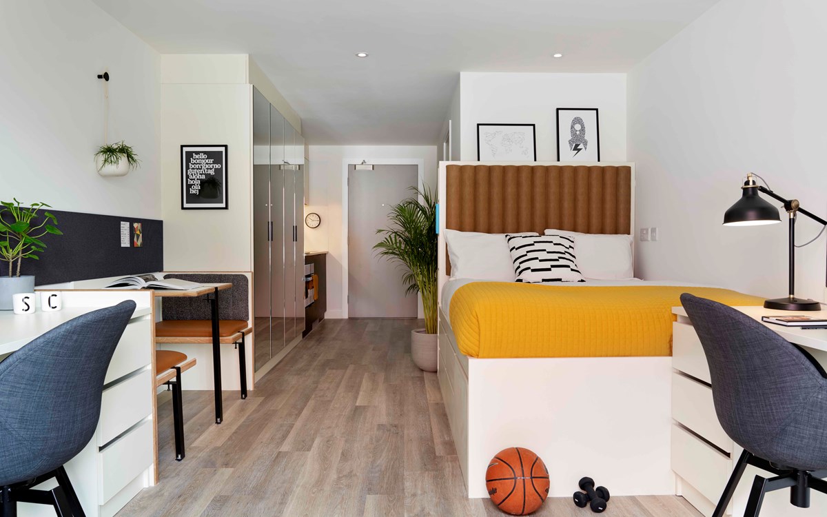 Merrifield Studio - Student Castle Brighton - Gallery - 1
