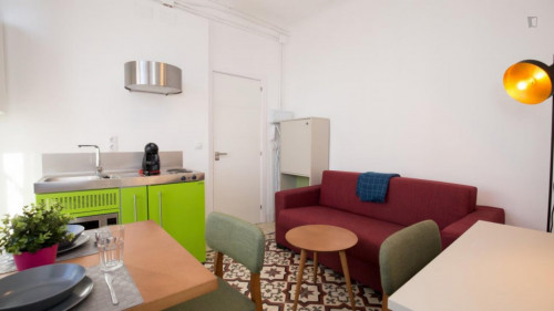 1-bedroom apartment, with outdoor area