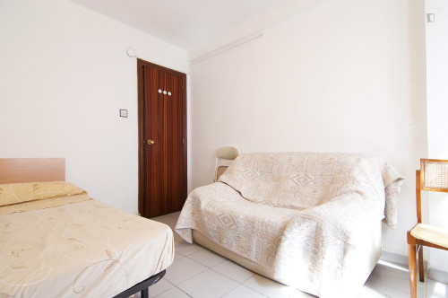 Typical and warm 2-bedroom apartment in Benimaclet