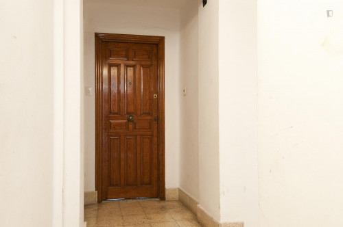 Typical and warm 2-bedroom apartment in Benimaclet