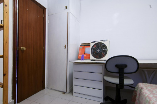 Typical and warm 2-bedroom apartment in Benimaclet