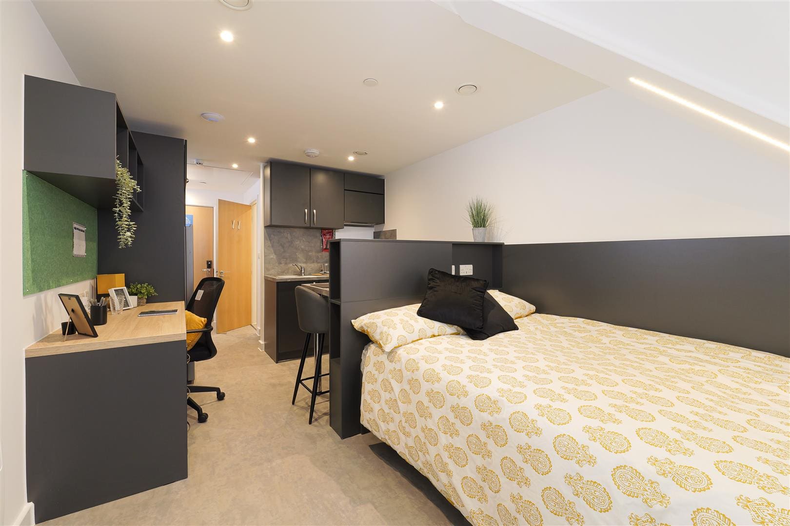  Studio Style A12  -  Westgate one  - Gallery -  1