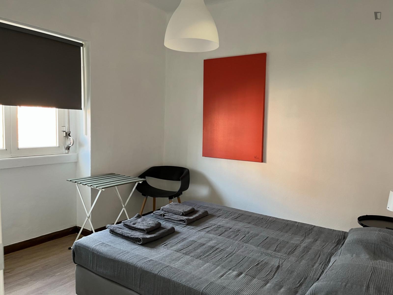  Lovely Double Bedroom Close To Alcântara-Terra Train Station  -  Lovely double bedroom close to Alcântara-Terra train station  - Gallery -  1