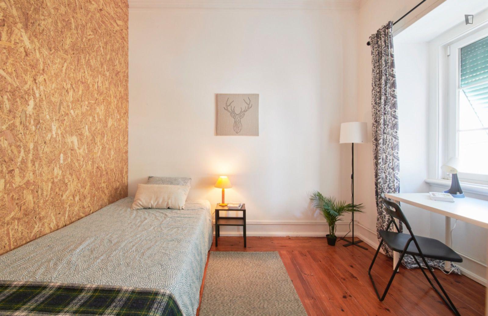 Cosy Single Bedroom Not Too Far From Instituto Superior Técnico - Cosy single bedroom not too far from Instituto Superior Técnico - Gallery - 1