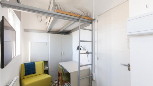 Studio, with outdoor area