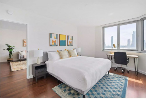East 34th Street Apartments - Rooms