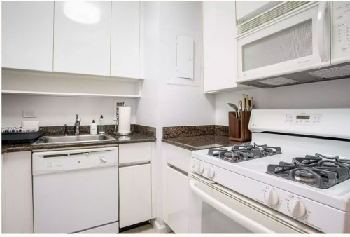 East 57th Street Apartments - Gallery - 8