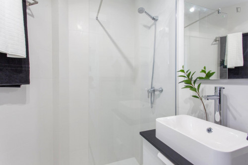 Ample and bright studio in Benicalap - Gallery - 5