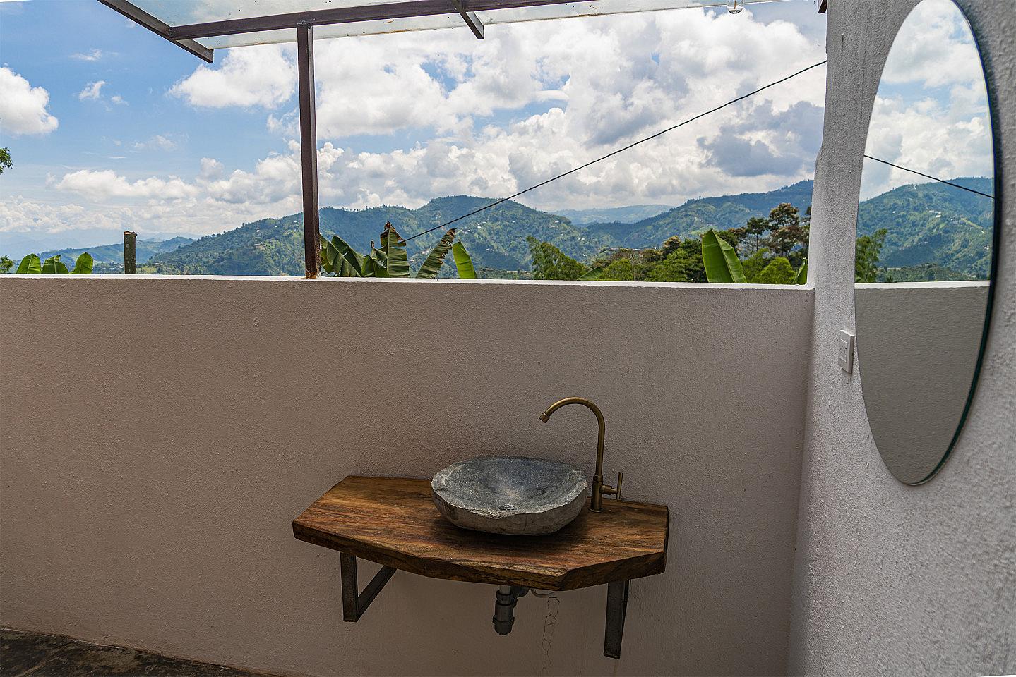 Open Sky/Garden Shower Room - 19
