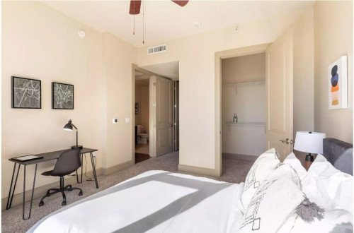 Market Street Apartments - Rooms