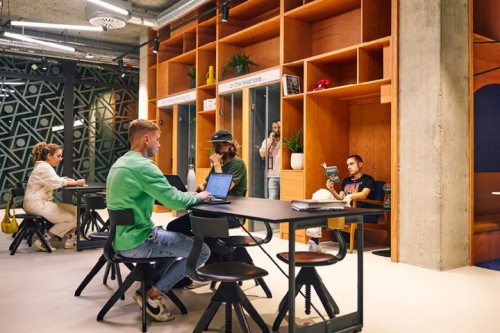 ذا ستيودنت هوتيل بارشيلونا _ بوبل سيك