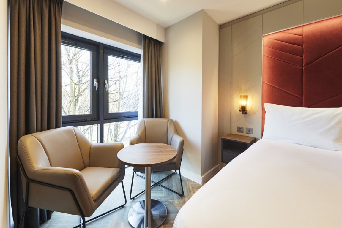  Studio Apartment  -  York Riverside  - Gallery -  3