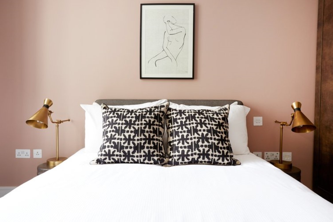 One Bed Apartment (№7) - 6