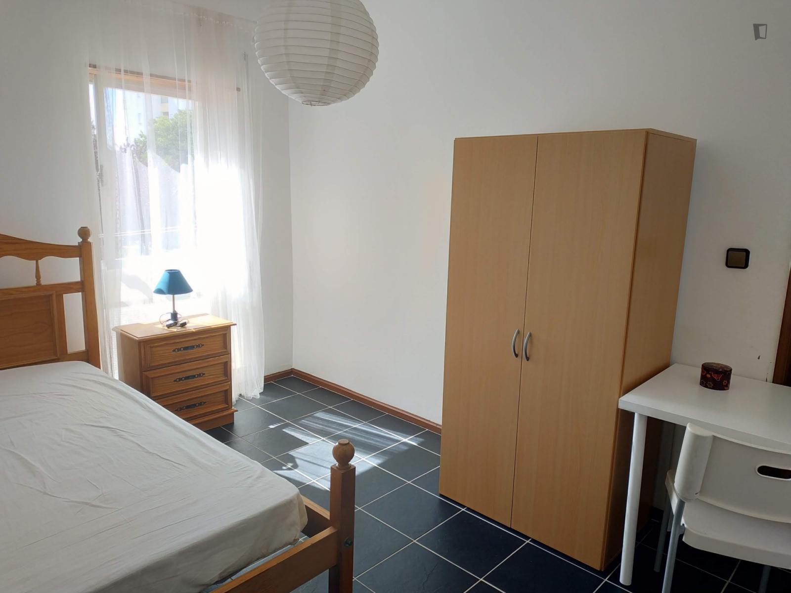 Single Room In An Apartment Next To The Hospital In Castelo Branco - Single room in an apartment next to the hospital in Castelo Branco - Gallery - 1