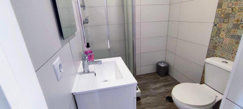 Neat single bedroom 15 min from University of Lisbon, NOVA, ISCTE - Gallery - 6