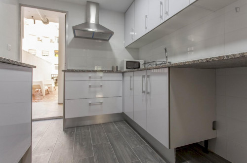 Relaxing single bedroom in residential Sant Antoni - Gallery - 12