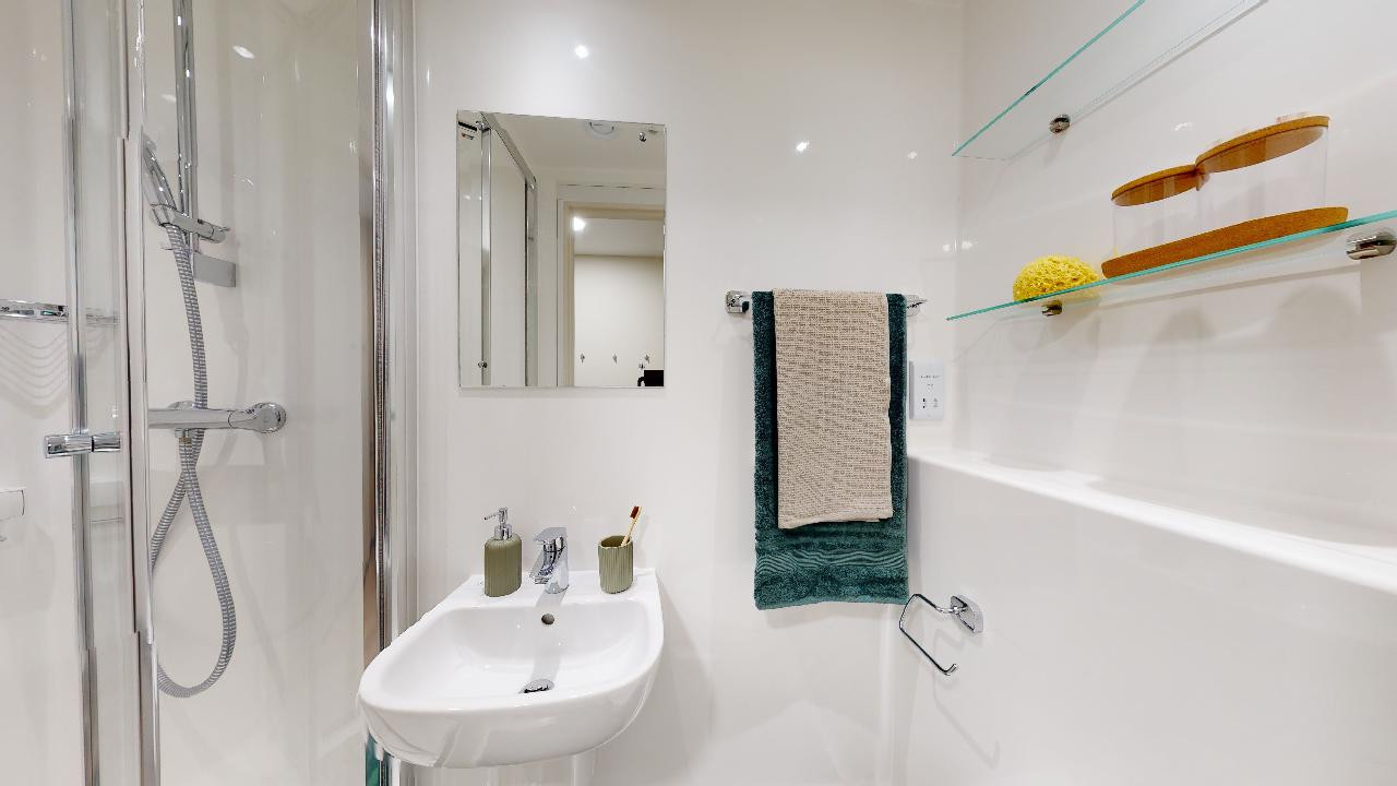 2 Bed Flat - Stanley Studios Southampton - Gallery - 2