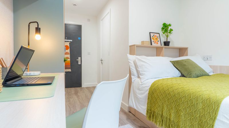  Silver En-Suite Plus  -  IQ Signal Place  - Gallery -  1