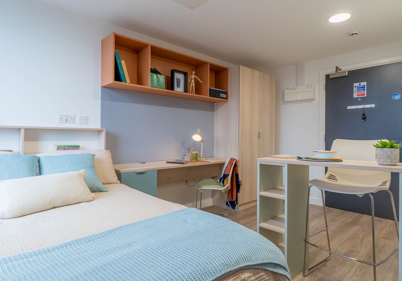  Bronze Studio  -  IQ Signal Place  - Gallery -  1