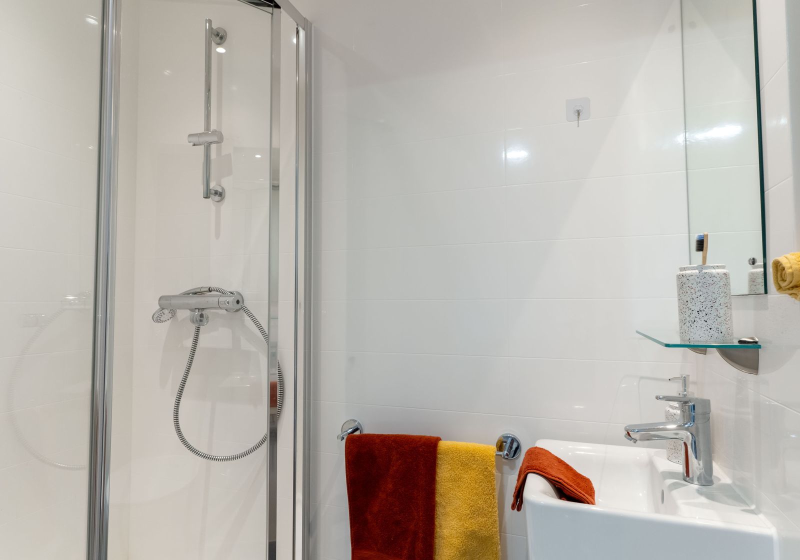  Silver Studio Plus  -  IQ Signal Place  - Gallery -  1