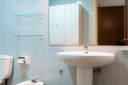 Pleasant double bedroom near Facultats metro station - Gallery - 12