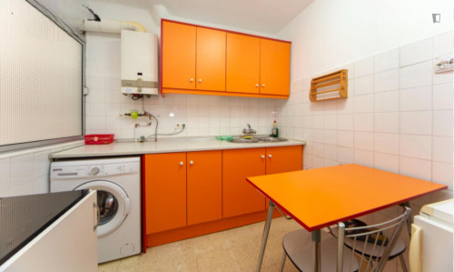 Inviting double bedroom close to Capela Real de Granada  - Gallery -  5