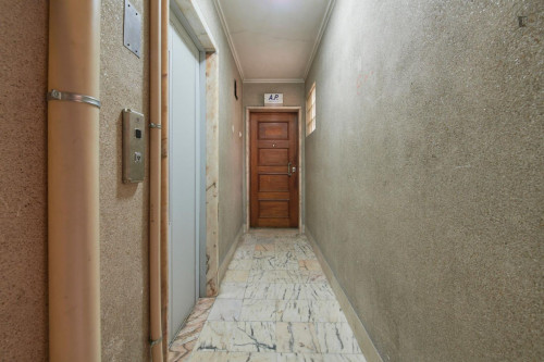 Spacious double bedroom with balcony in Arroios - Gallery - 20