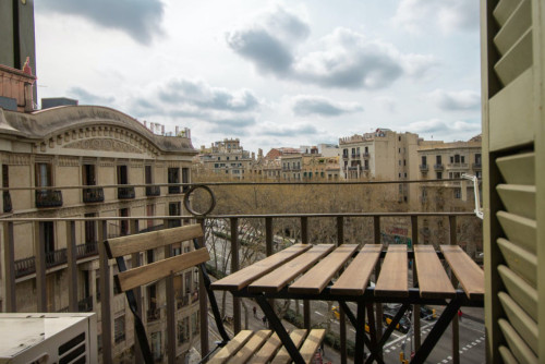 Modern apartment near Plaça Espaa