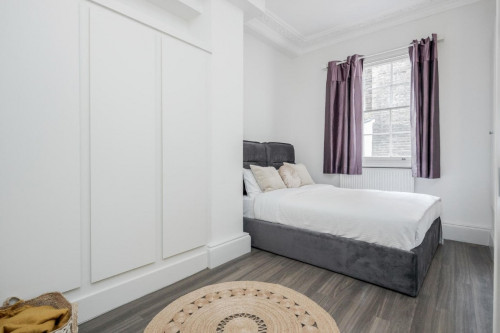 Buckingham Palace Road - Gallery - 16