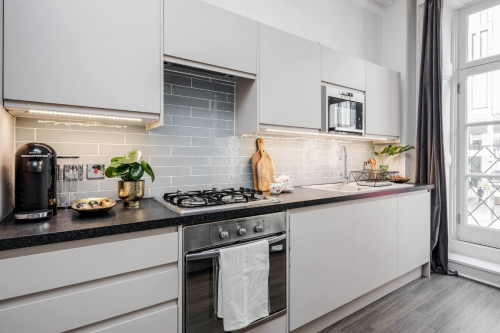 Buckingham Palace Road - Gallery - 15