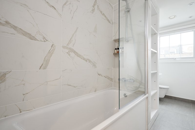  1 Bed Apartment: #14  -  Bayswater Hyde Park  - Gallery -  1