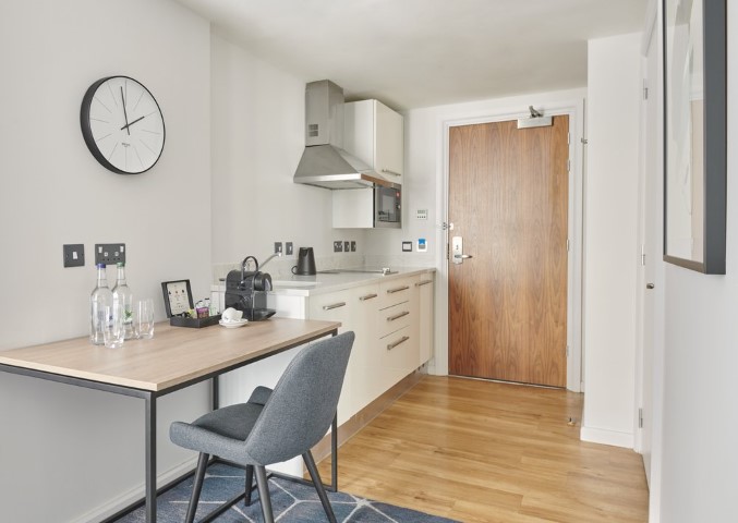 Studio Apartment - Westfield House - Gallery - 6