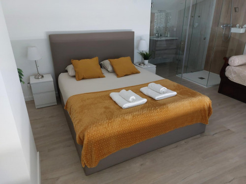 Charming 3-bedroom house close to the beach