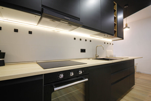 Stylish apartment 3 minutes from Drassanes Metro Station