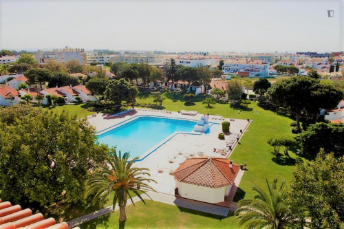 Cool 1-bedroom flat with swimming pool - Gallery - 7