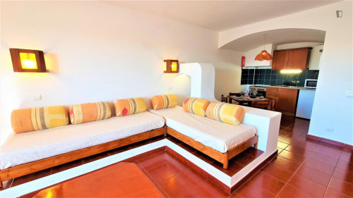 Cool 1-bedroom flat with swimming pool - Gallery - 17
