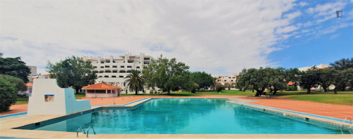 Cool 1-bedroom flat with swimming pool - Gallery - 11