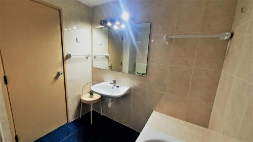 Cool 1-bedroom flat with swimming pool
