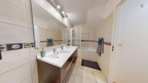 Double bedroom in a 4-bedroom flat, near Parc André Malraux - Gallery - 8