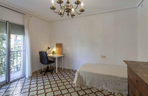 Beautiful 3-bedroom apartment close to the Jardins del Reial  - Gallery -  5