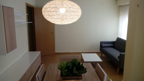 Cozy single bedroom in Castellon de la Plana close to Mercat Central de Castellón