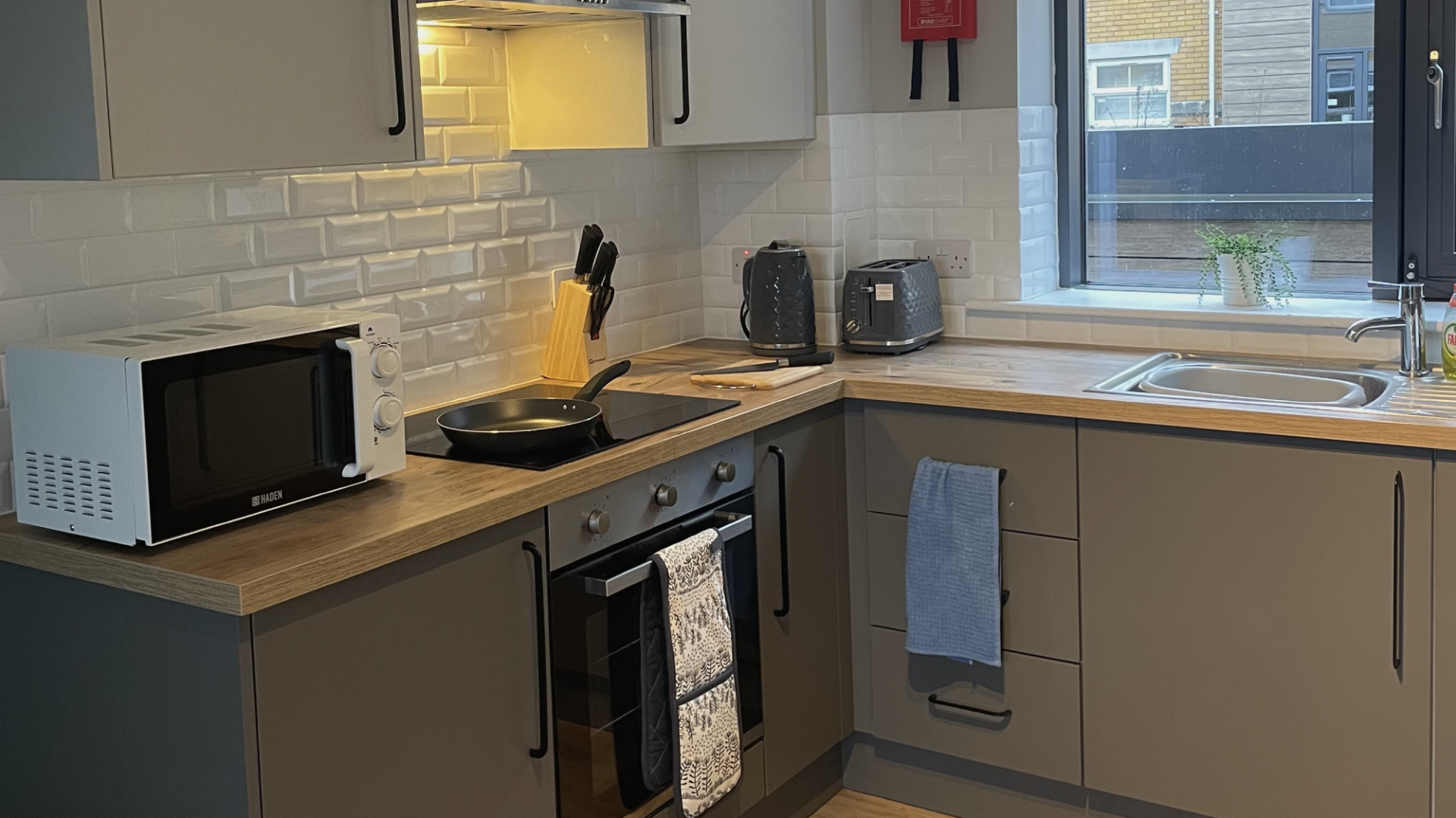  4 Bed Flat  -  Emily Davies, Southampton  - Gallery -  17