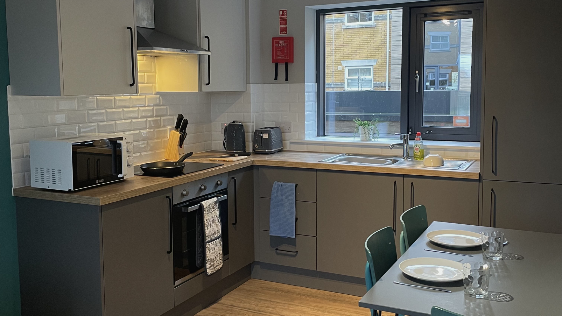  4 Bed Flat  -  Emily Davies, Southampton  - Gallery -  9
