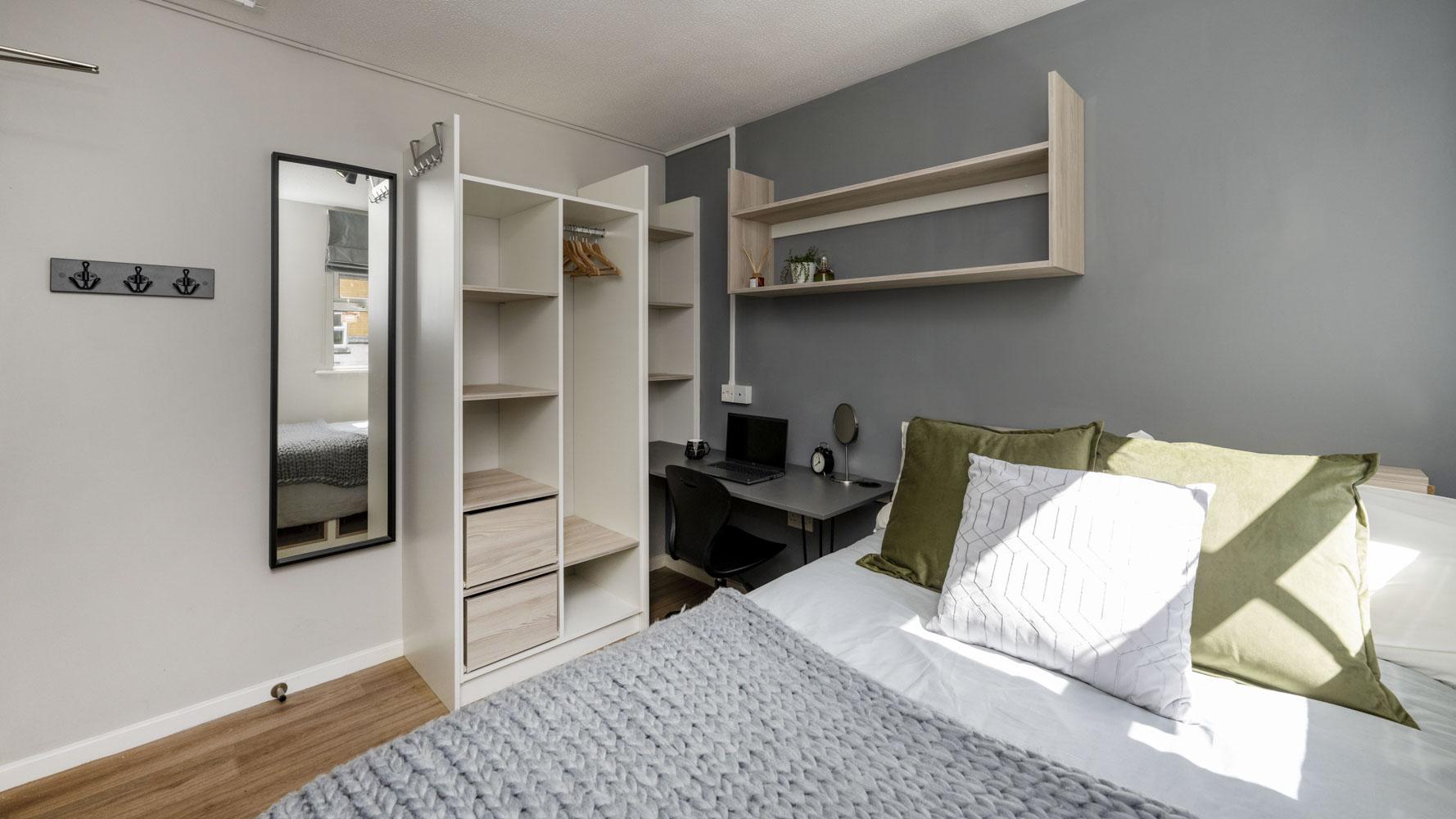  1 Bed Flat  -  Emily Davies, Southampton  - Gallery -  2
