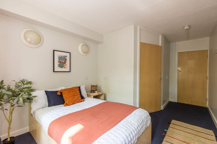 5-Bed Premium En-Suite - Charlotte Court - Gallery - 1