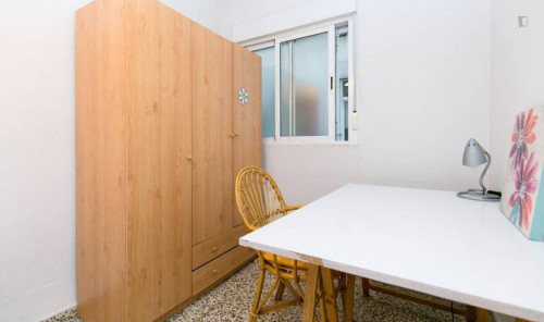 Sublime single bedroom in a 3-bedroom flat, in Centro-Sagrario