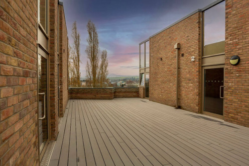 West Gate - Gallery - 6