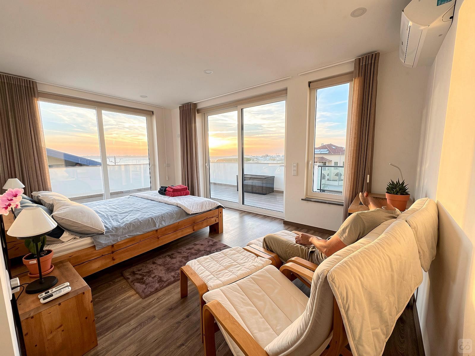  Suíte Almagreira  -  Experience Surf & Work Paradise in Baleal's Vibrant Coliving Community  - Gallery -  37
