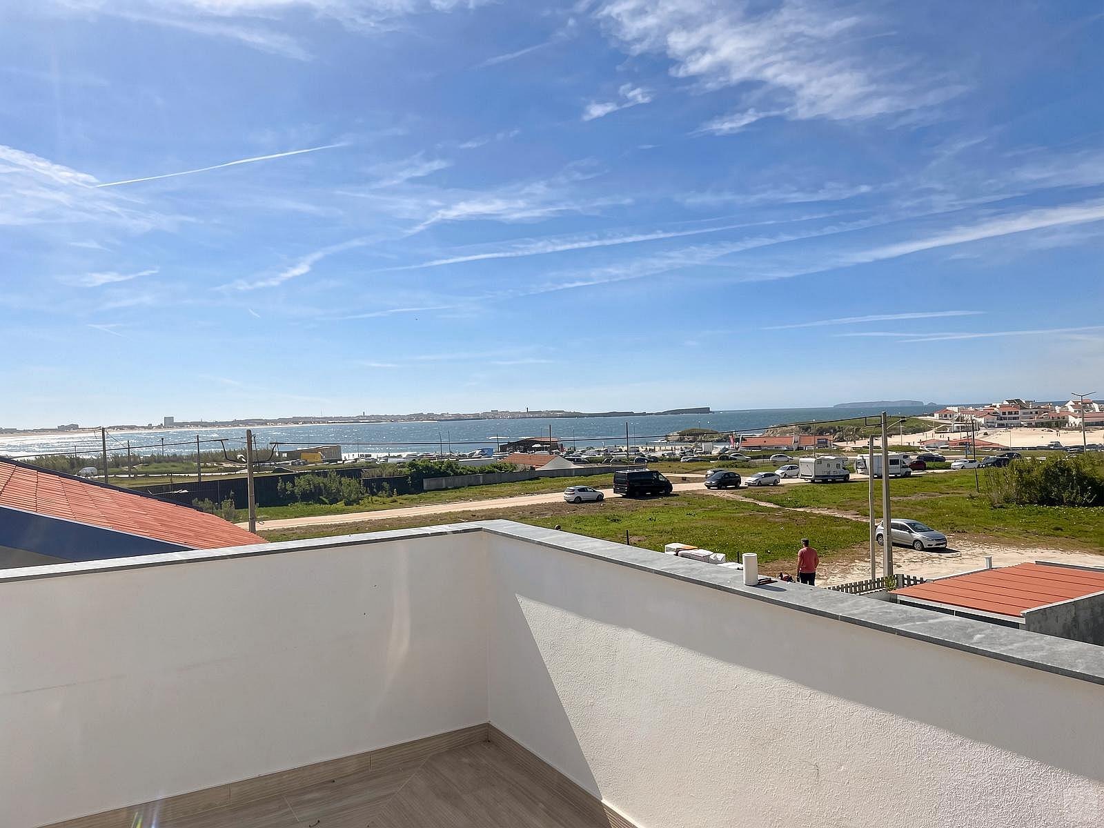  Suíte Almagreira  -  Experience Surf & Work Paradise in Baleal's Vibrant Coliving Community  - Gallery -  40